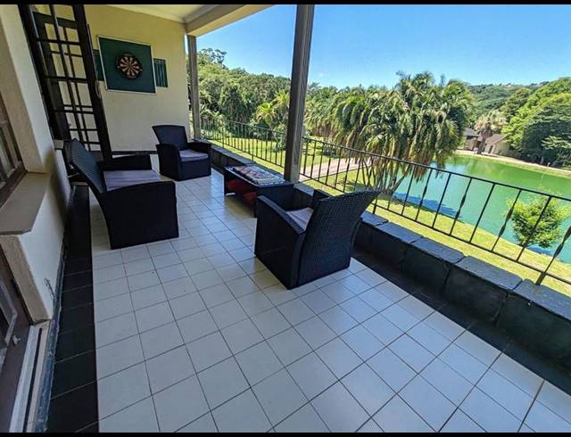 2 BEDROOM APARTMENT FOR SALE IN RENNIES BEACH